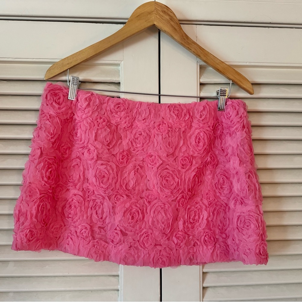 NWT URBAN OUTFITTERS BARBIE PINK ROSETTE MINI-SKIRT ORIG $49 SIZE LARGE